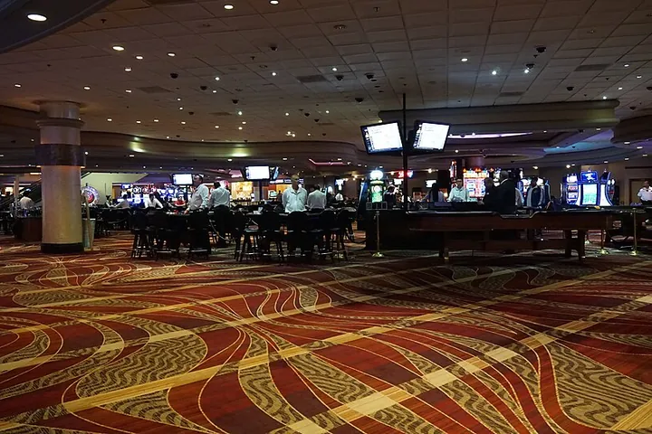 Casino gaming room