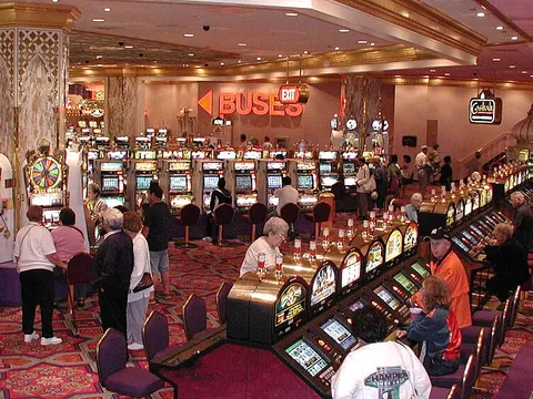 Video poker table